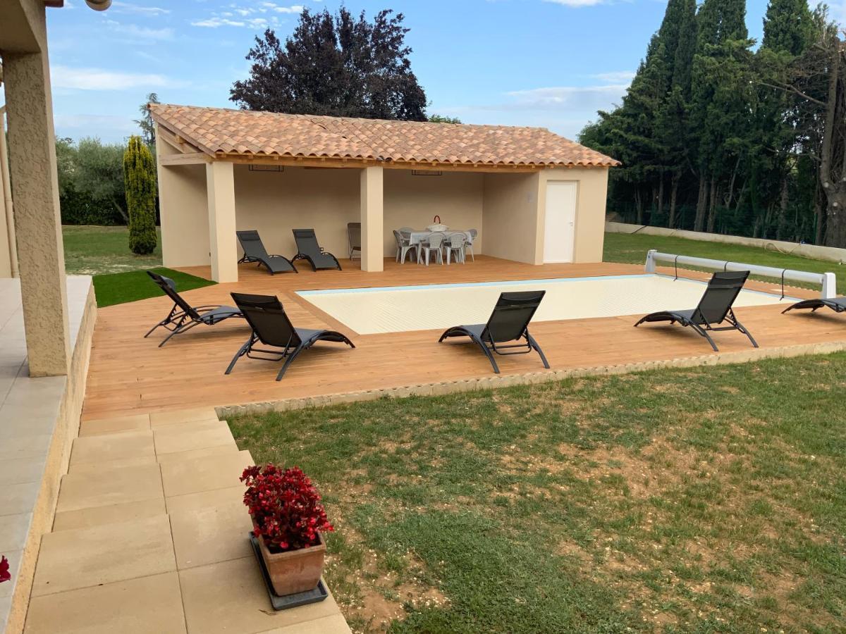 Gite Les Oliviers 10 Pers Piscine Au Calme 4 Etoiles Saint-Laurent-la-Vernede Exterior foto