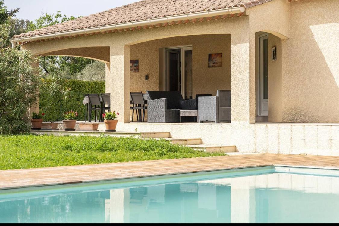 Gite Les Oliviers 10 Pers Piscine Au Calme 4 Etoiles Saint-Laurent-la-Vernede Exterior foto